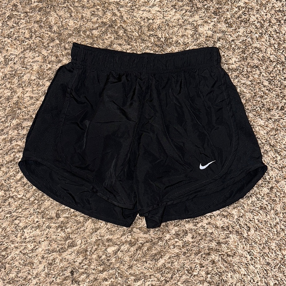 Nike shorts 🖤